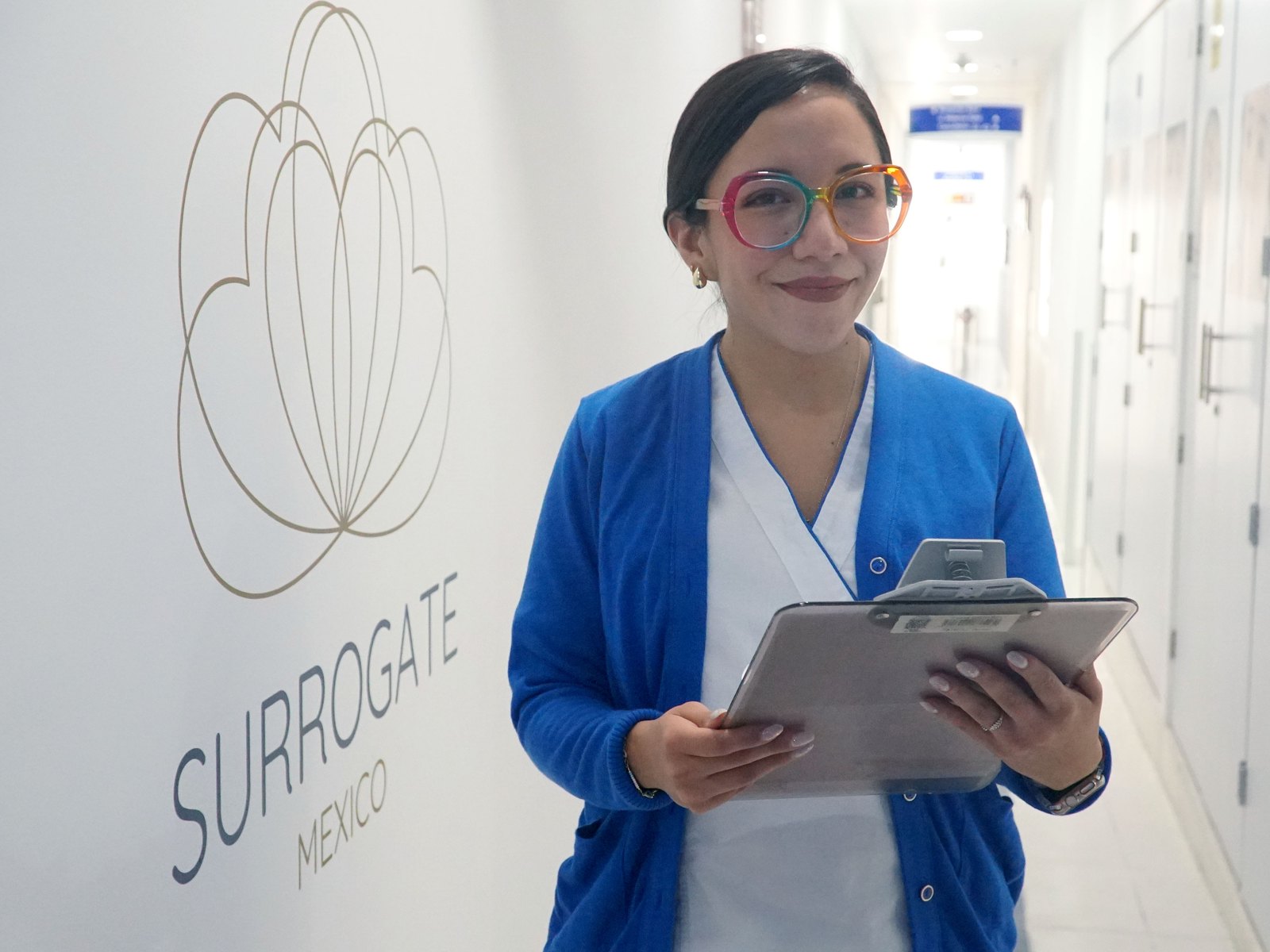 A Surrogate Mexico team member at the clinic